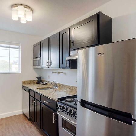 Mainstay Suites Mt Laurel - Philadelphia Mount Laurel Eksteriør billede