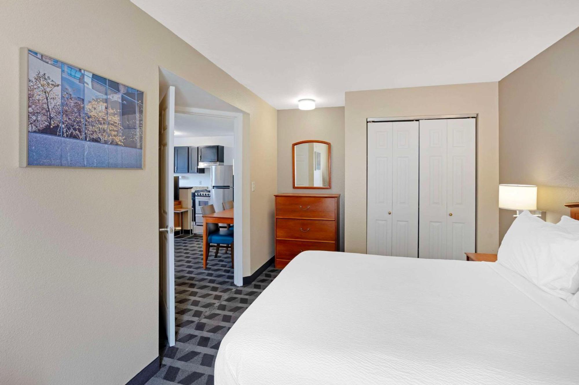 Mainstay Suites Mt Laurel - Philadelphia Mount Laurel Eksteriør billede