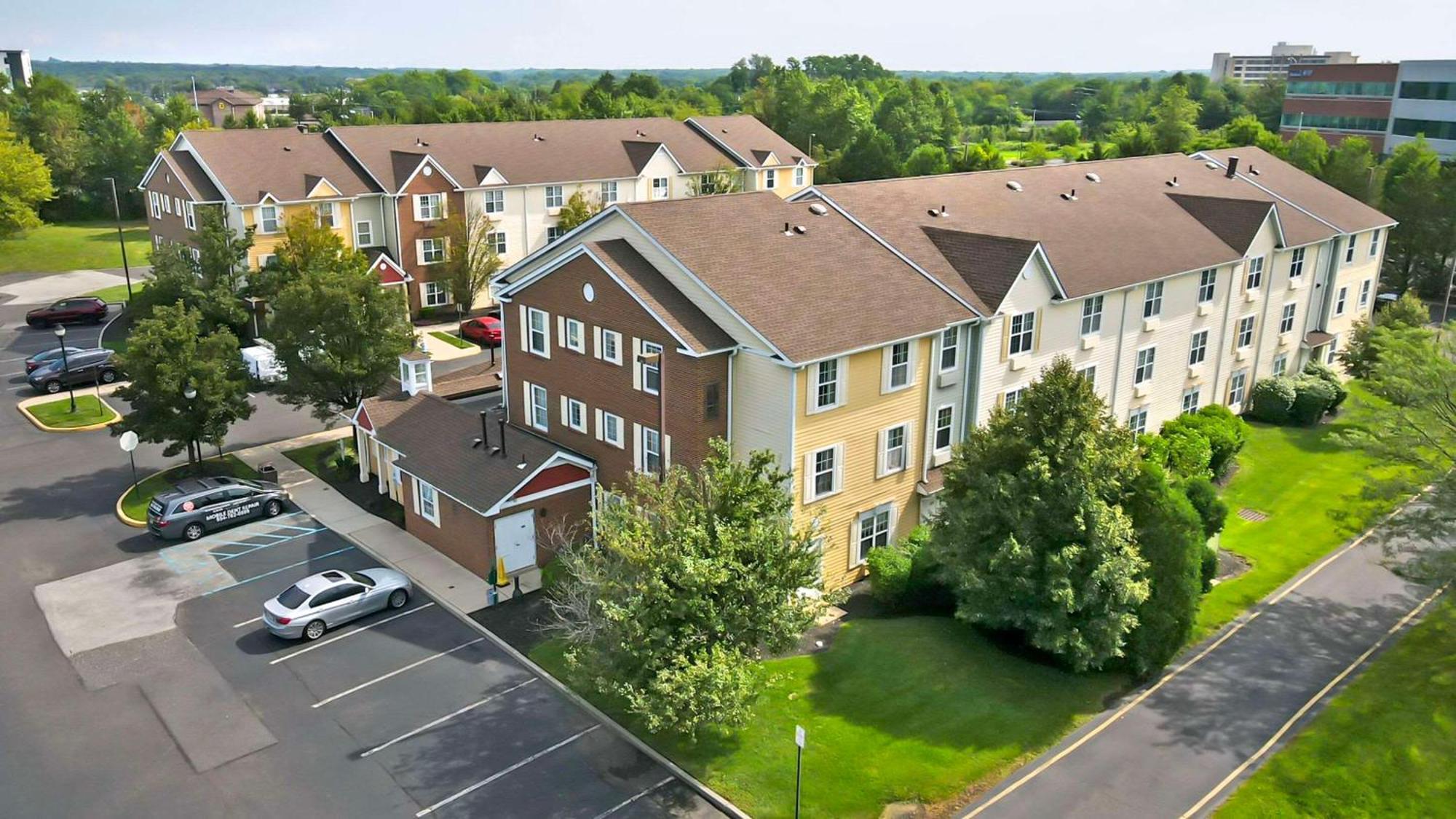 Mainstay Suites Mt Laurel - Philadelphia Mount Laurel Eksteriør billede