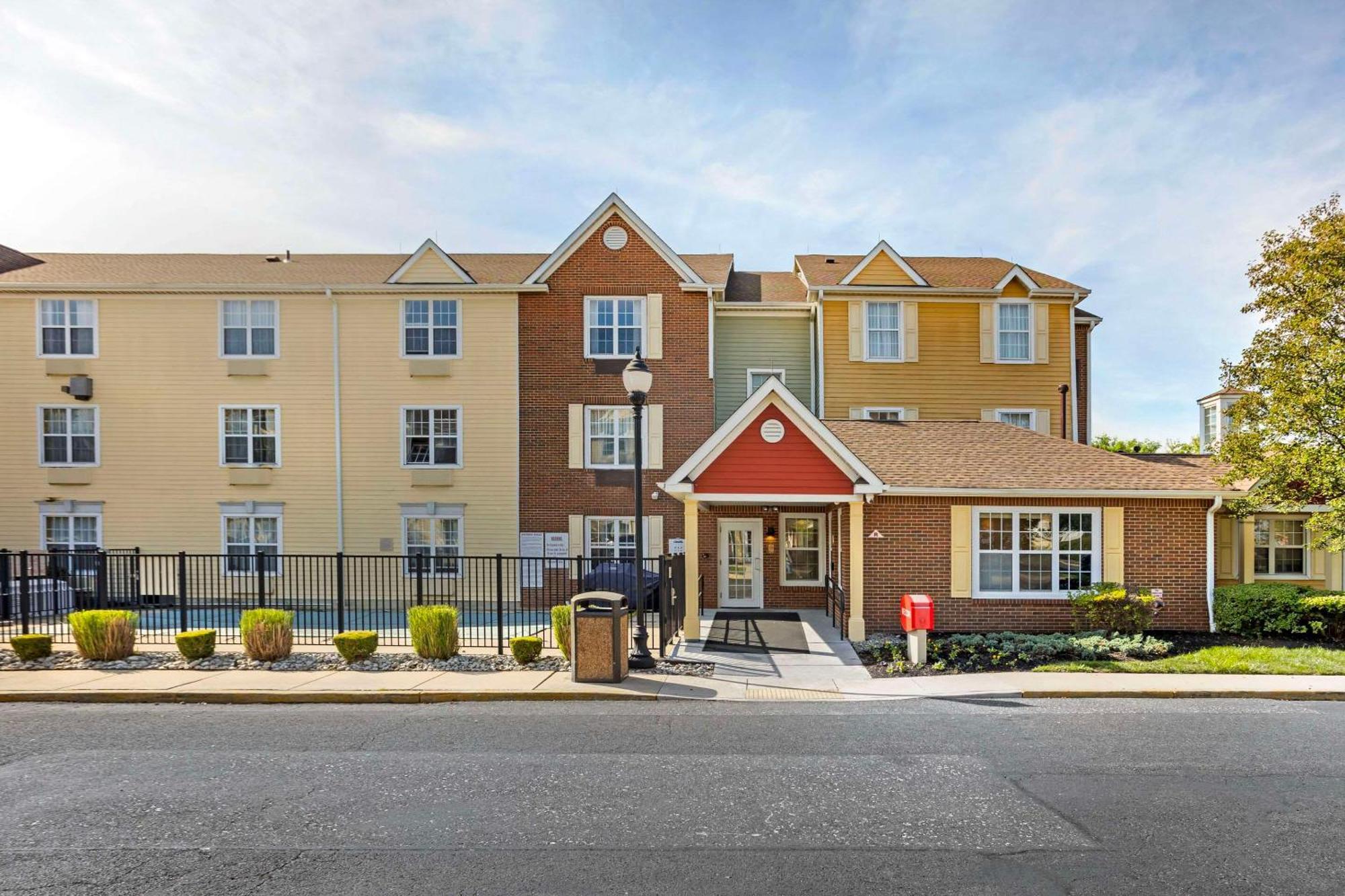 Mainstay Suites Mt Laurel - Philadelphia Mount Laurel Eksteriør billede